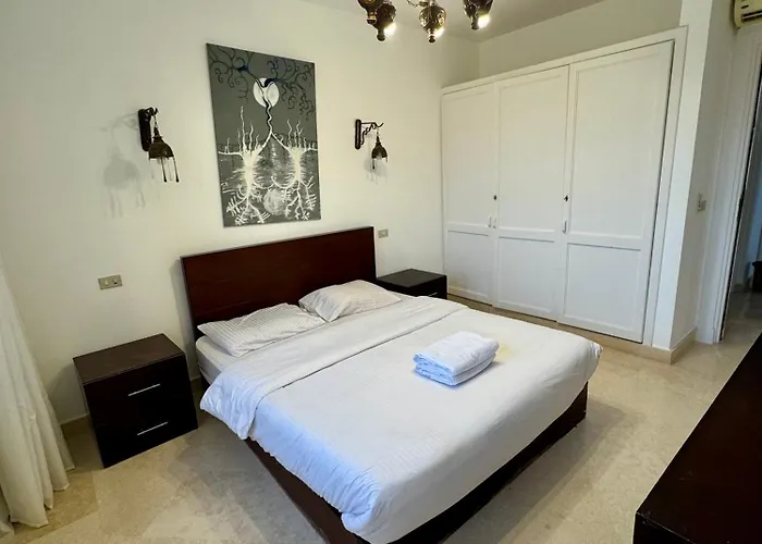 G20-1-5 El Golf Appartement